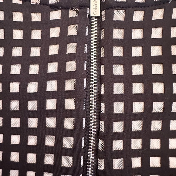 Calvin Klein Plus Size Black and White Checkered Women's Top - Picture 11 of 11
